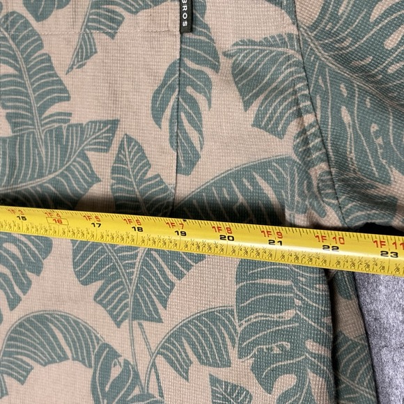 HOWLER BROS Heed The Call Shirt Floral Hawaiian Aloha Mens L Tan Green - Picture 5 of 7